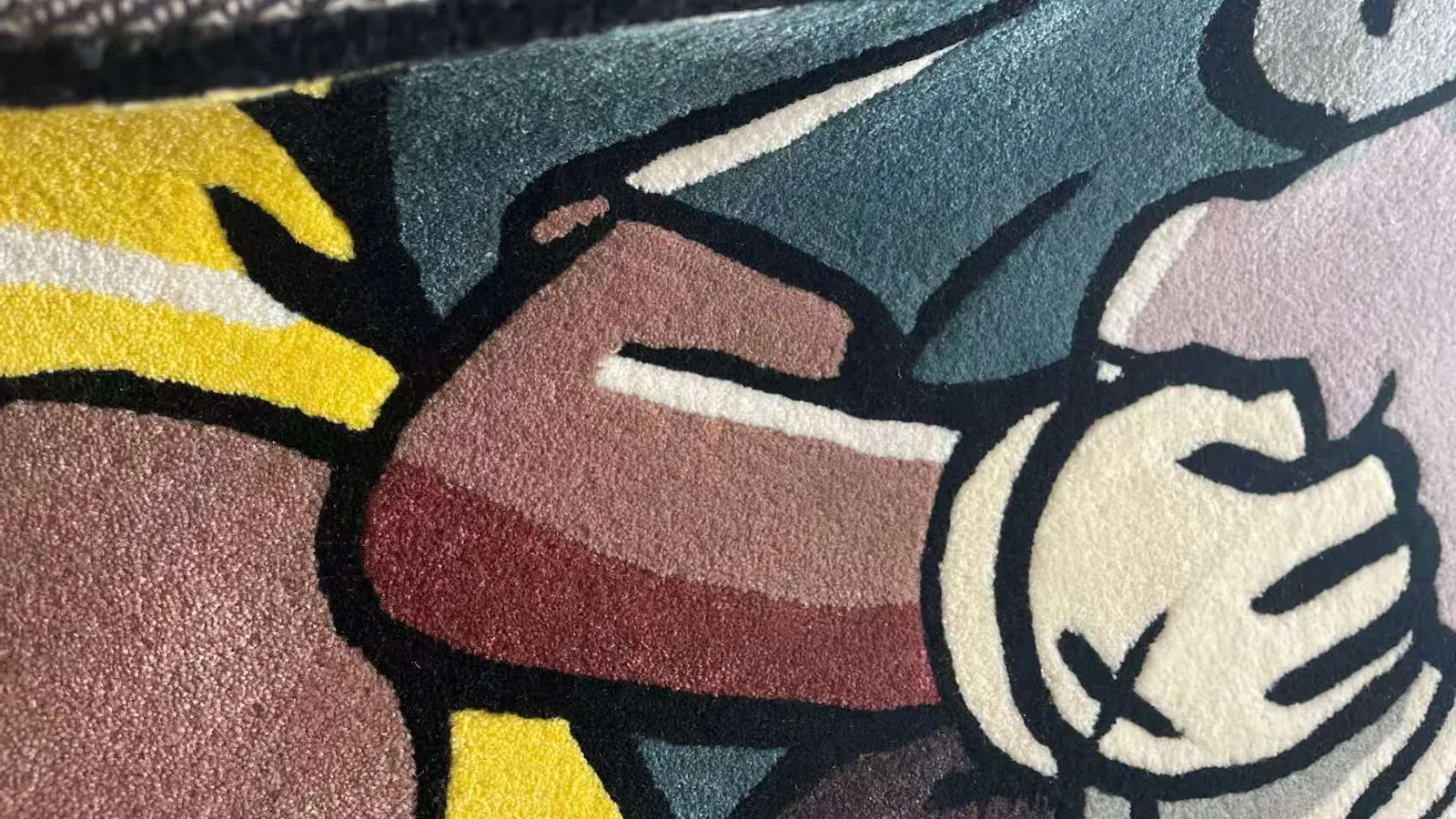 Pile Weight: (4.5lbs)