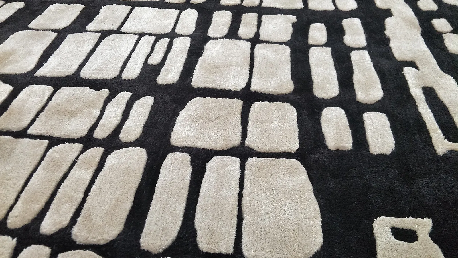 Pile Weight: (6.5lbs)